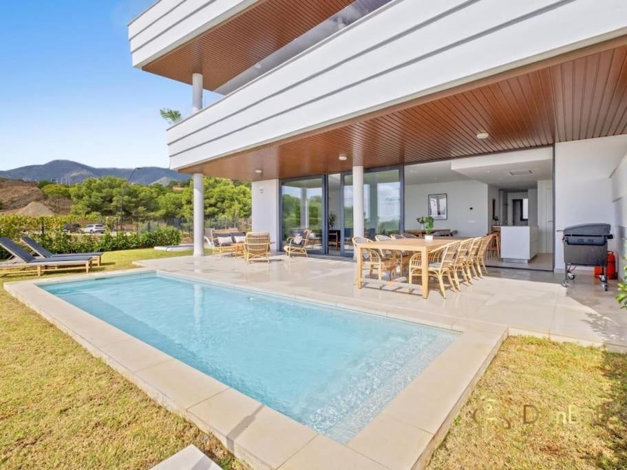 Apartment Con Jardin Y Piscina Privada En Higueron West